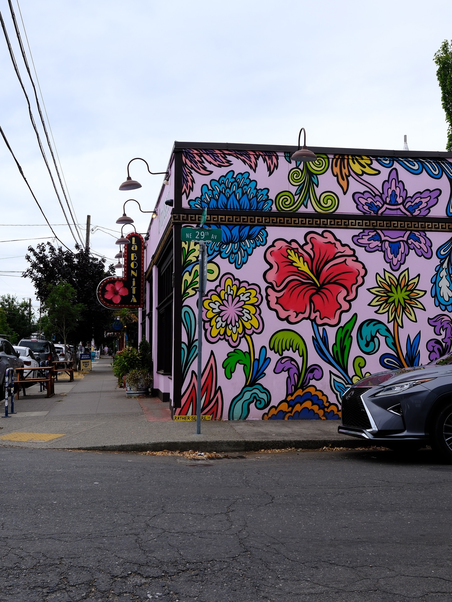 Our friend Amanda, who officiated our wedding, is in town for the weekend from the Bay Area. We spent some time on Alberta Street this afternoon, shopping the…