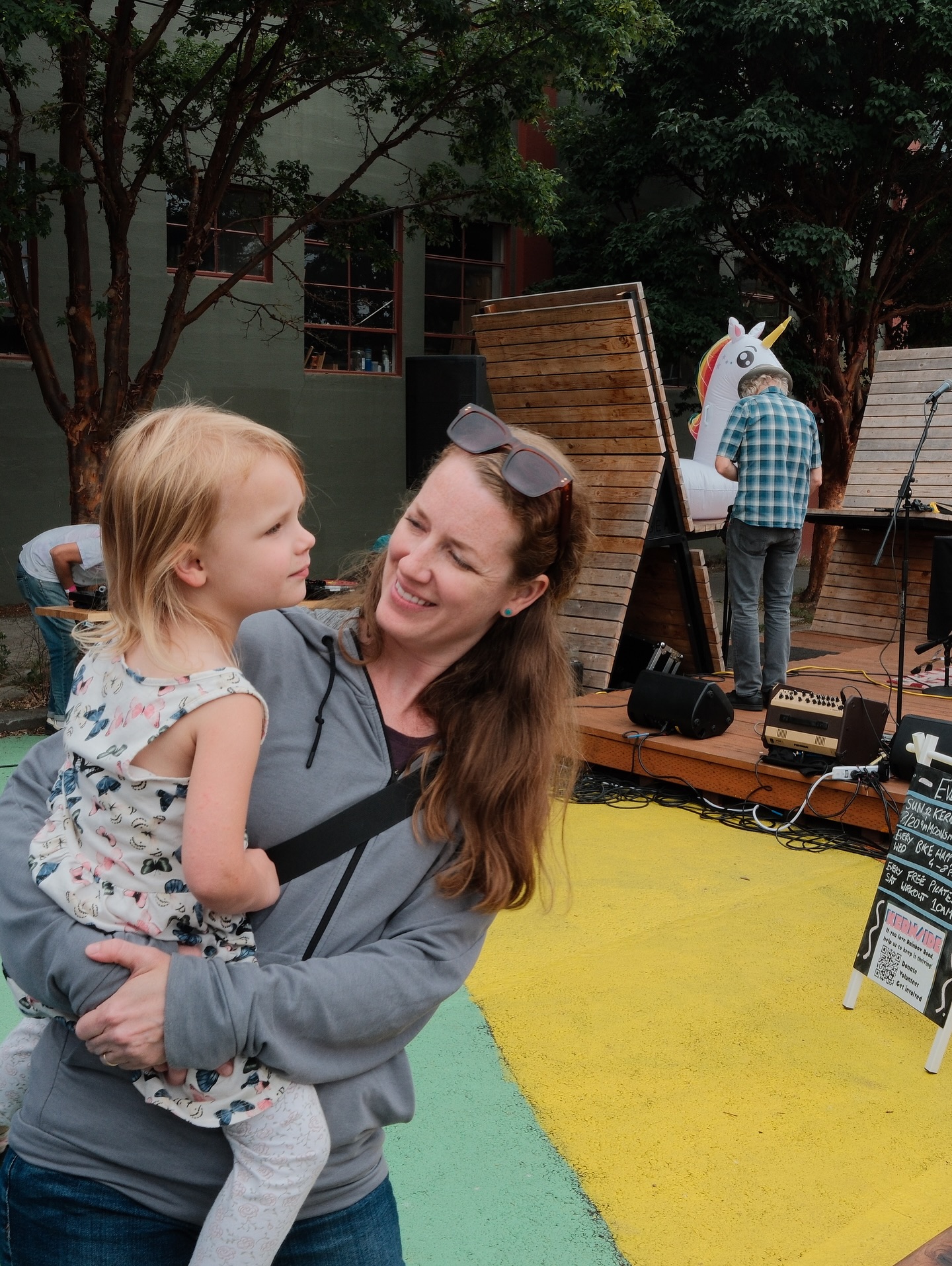 Our friend Amanda, who officiated our wedding, is in town for the weekend from the Bay Area. We spent some time on Alberta Street this afternoon, shopping the…